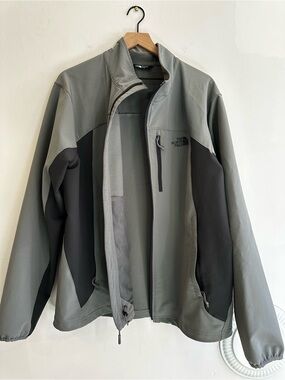 The North Face Men's Gray and Black Performance Jacket